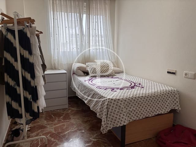 2 slaapkamer Appartement te huur in Alicante stad met zwembad - € 1.100 (Ref: 9983078)