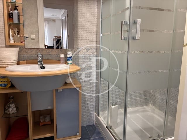 2 slaapkamer Appartement te huur in Alicante stad met zwembad - € 1.100 (Ref: 9983078)
