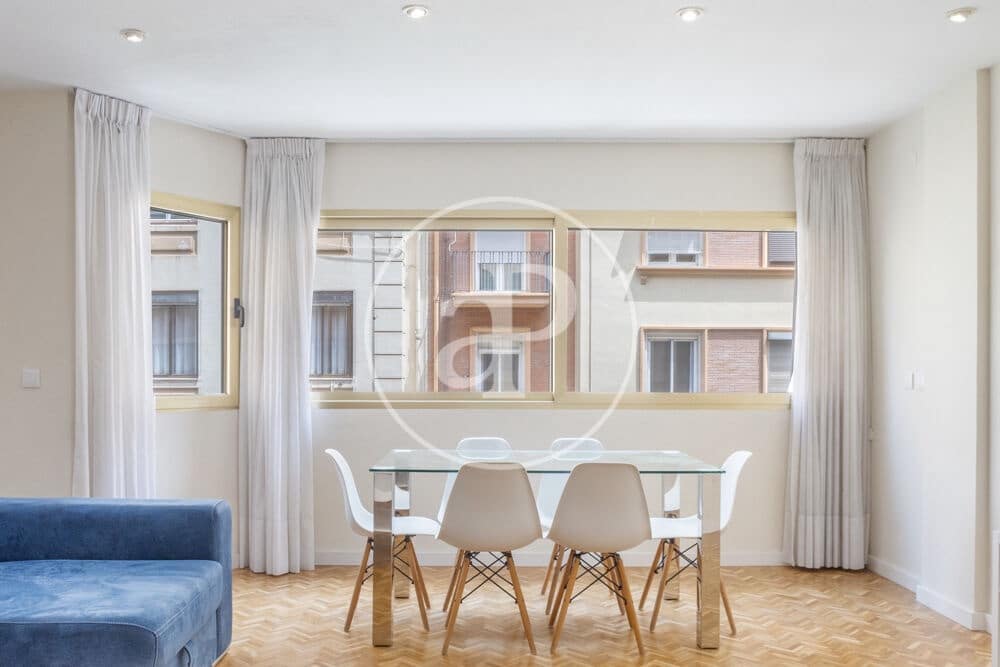 2 quarto Apartamento para arrendar em Valencia cidade - 1 300 € (Ref: 9983079)