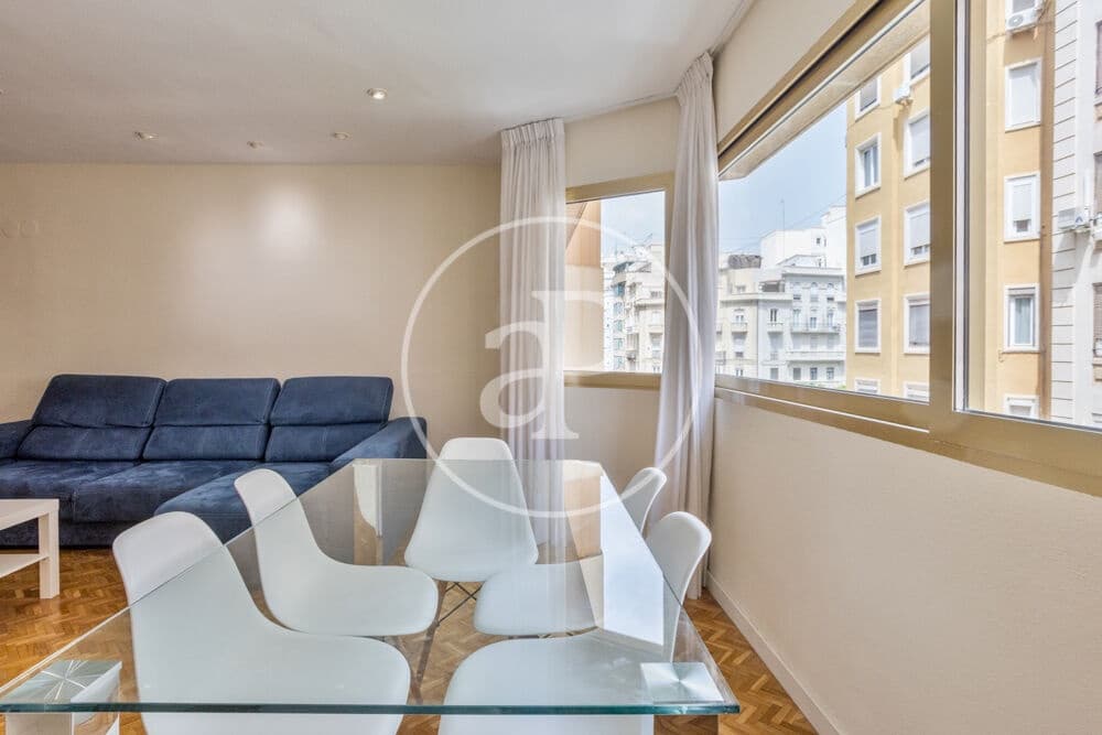 2 quarto Apartamento para arrendar em Valencia cidade - 1 300 € (Ref: 9983079)