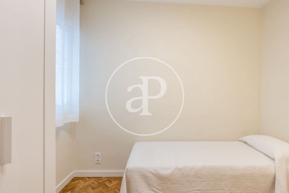 2 quarto Apartamento para arrendar em Valencia cidade - 1 300 € (Ref: 9983079)
