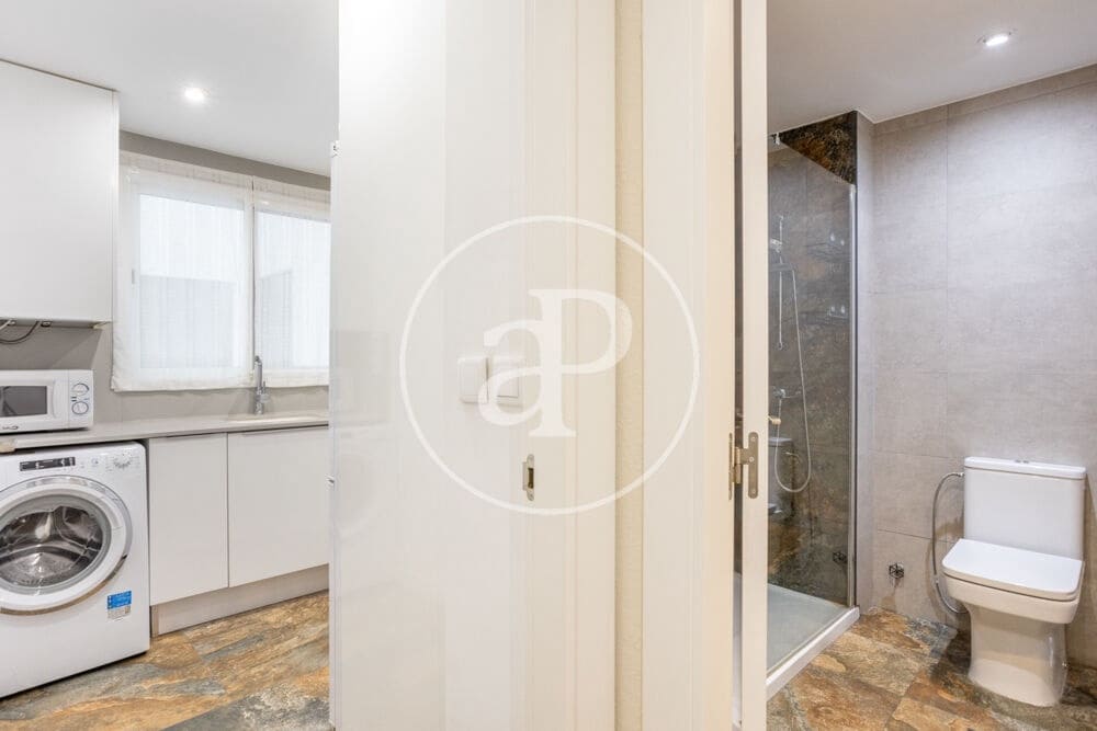 2 quarto Apartamento para arrendar em Valencia cidade - 1 300 € (Ref: 9983079)