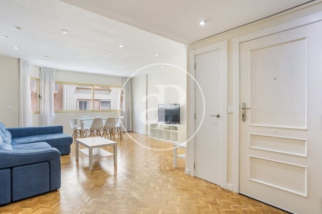 Apartamento de 2 habitaciones en Arrancapins, València ciudad en alquiler - 1.300 € (Ref: 9983079)
