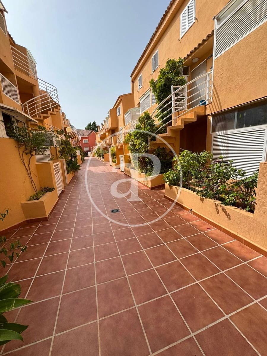1 slaapkamer Appartement te huur in Javea / Xabia met zwembad garage - € 850 (Ref: 9983081)