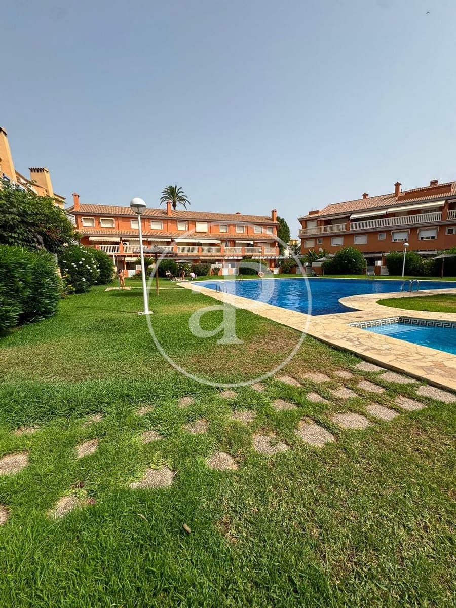 1 slaapkamer Appartement te huur in Javea / Xabia met zwembad garage - € 850 (Ref: 9983081)