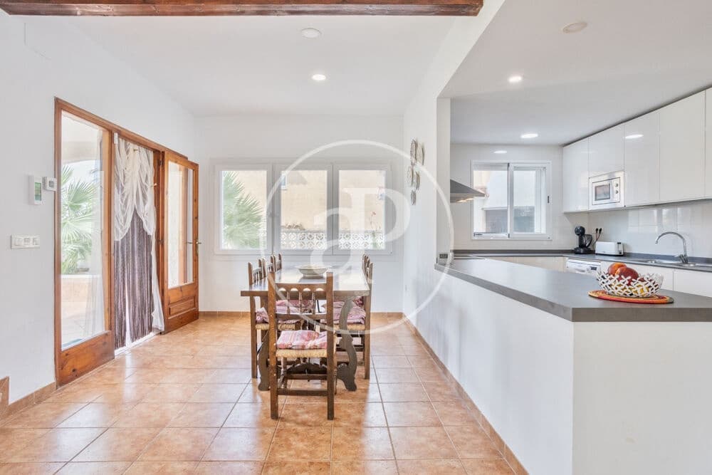 4 bedroom Villa for sale in Alcossebre - € 395,000 (Ref: 9983082)