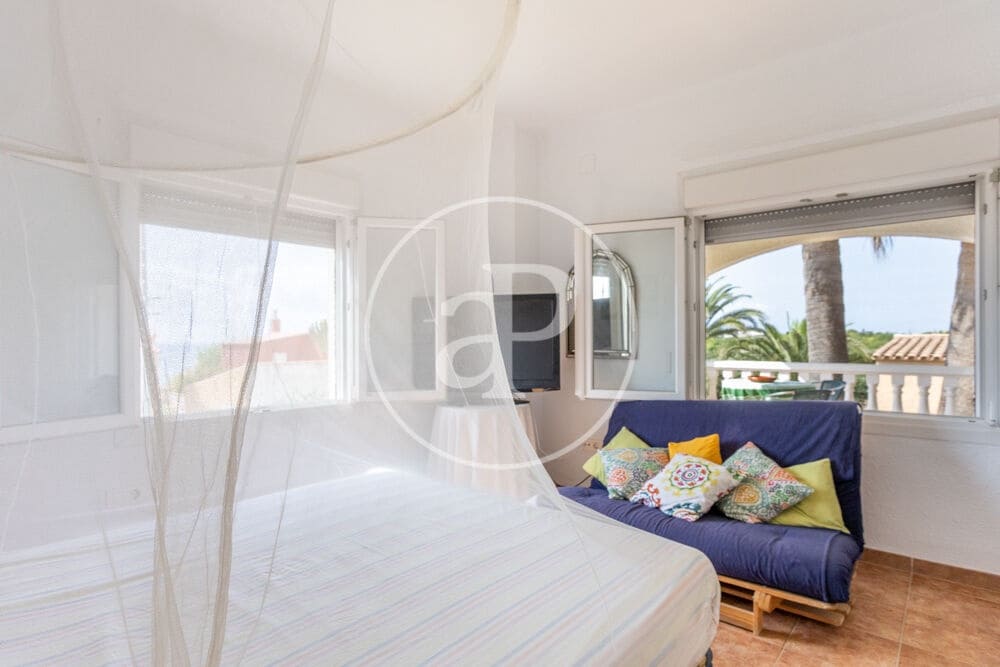 4 bedroom Villa for sale in Alcossebre - € 395,000 (Ref: 9983082)