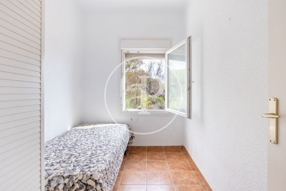 4 bedroom Villa for sale in Alcossebre - € 395,000 (Ref: 9983082)