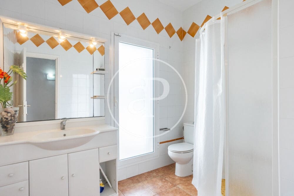 4 bedroom Villa for sale in Alcossebre - € 395,000 (Ref: 9983082)