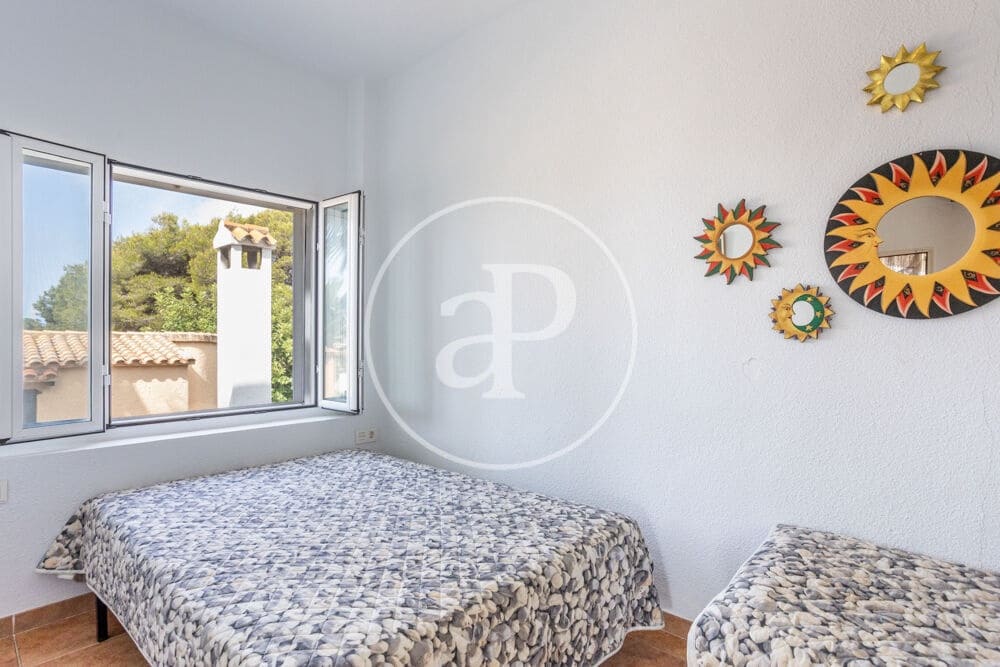 4 bedroom Villa for sale in Alcossebre - € 395,000 (Ref: 9983082)
