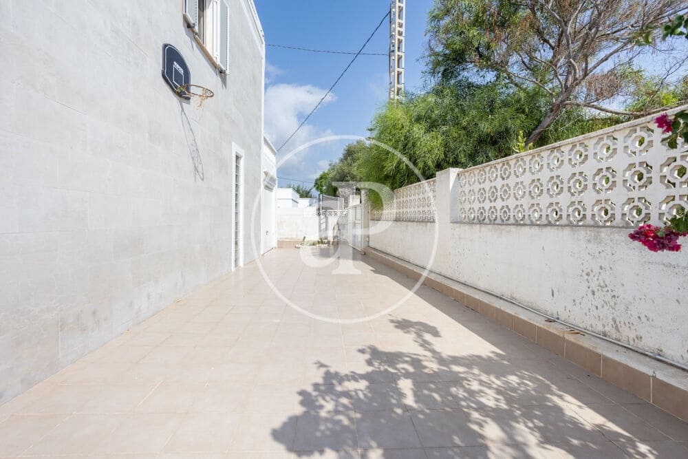 4 bedroom Villa for sale in Alcossebre - € 395,000 (Ref: 9983082)