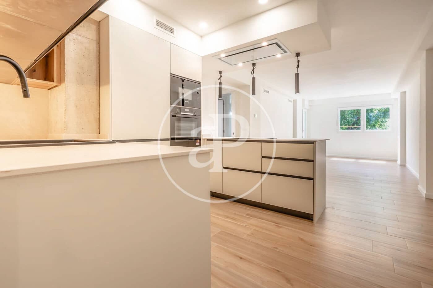 4 sypialnia Apartament na sprzedaż w Miasto Walencja - 370 000 € (Ref: 9985034)