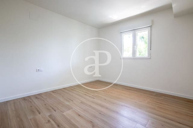 4 sypialnia Apartament na sprzedaż w Vara de Quart, Miasto Walencja - 370 000 € (Ref: 9985034)