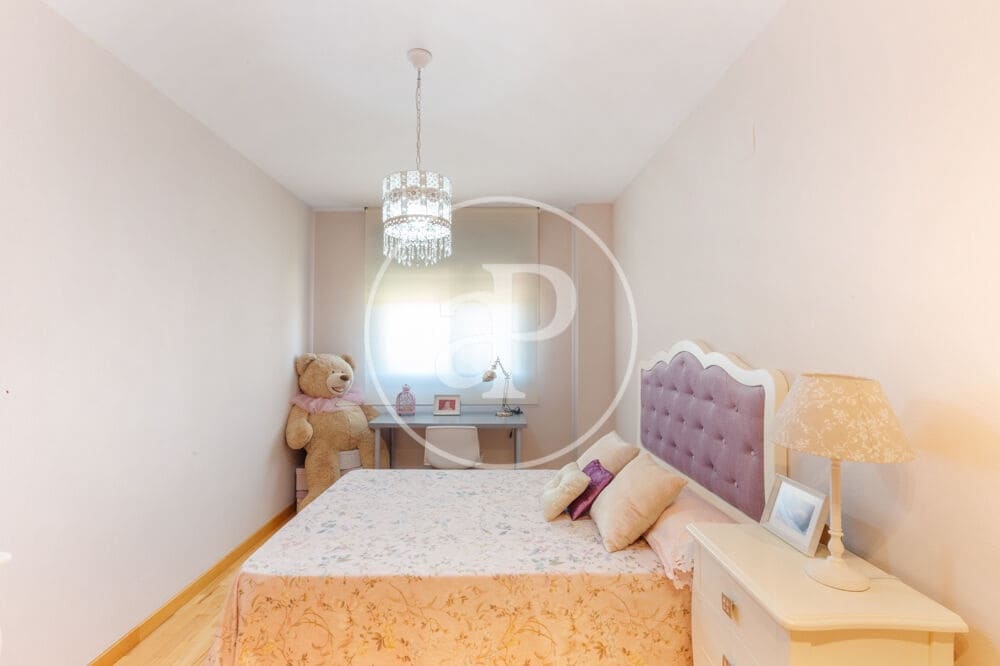 3 soveværelse Lejlighed til salg i Riba-roja de Turia med swimmingpool - € 280.000 (Ref: 9985035)