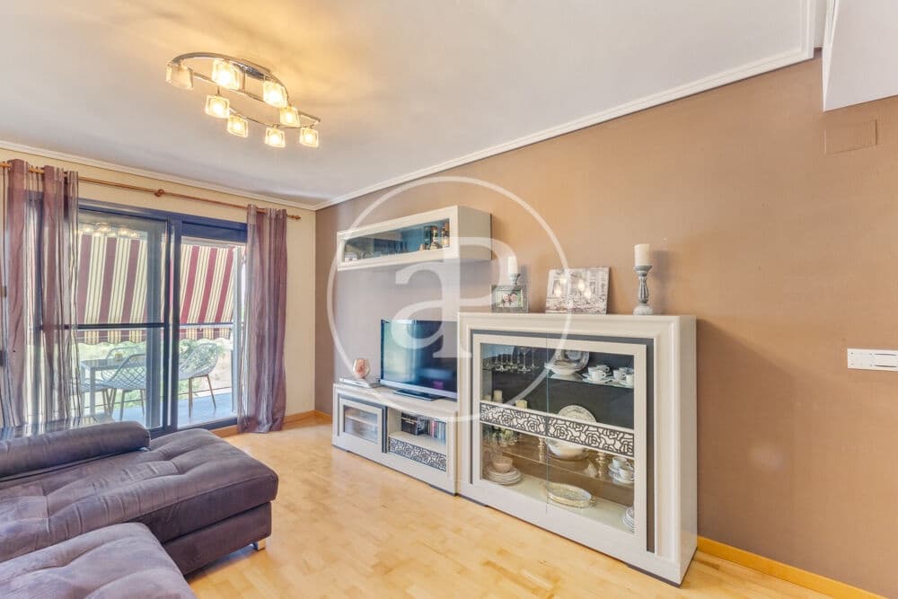 3 soveværelse Lejlighed til salg i Riba-roja de Turia med swimmingpool - € 280.000 (Ref: 9985035)