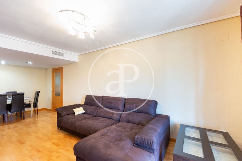 3 soveværelse Lejlighed til salg i Riba-roja de Turia med swimmingpool - € 280.000 (Ref: 9985035)