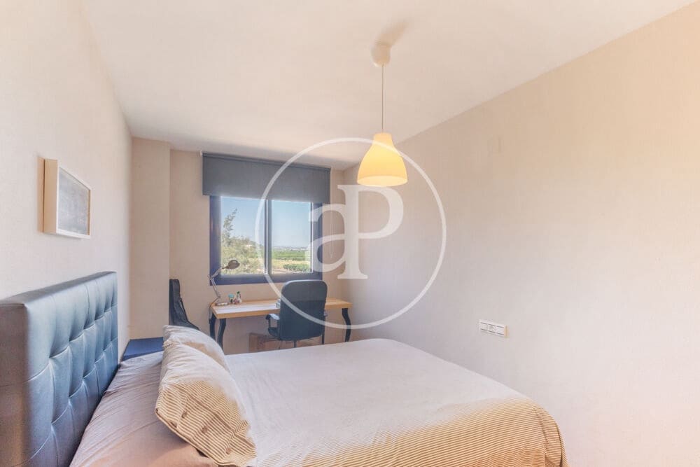 3 soveværelse Lejlighed til salg i Riba-roja de Turia med swimmingpool - € 280.000 (Ref: 9985035)