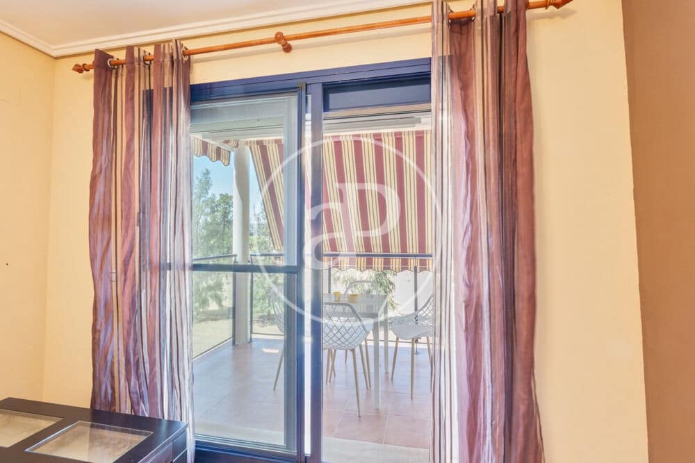 3 soveværelse Lejlighed til salg i Riba-roja de Turia med swimmingpool - € 280.000 (Ref: 9985035)
