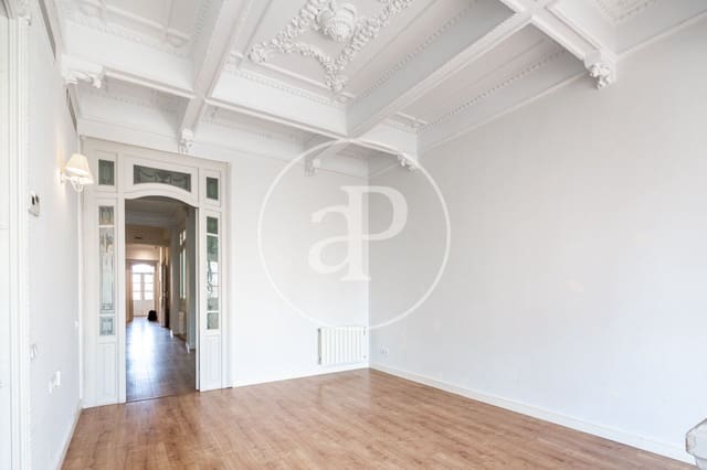 5 soverom Leilighet til leie i La Gran Via, Valencia by - € 3 000 (Ref: 9986938)