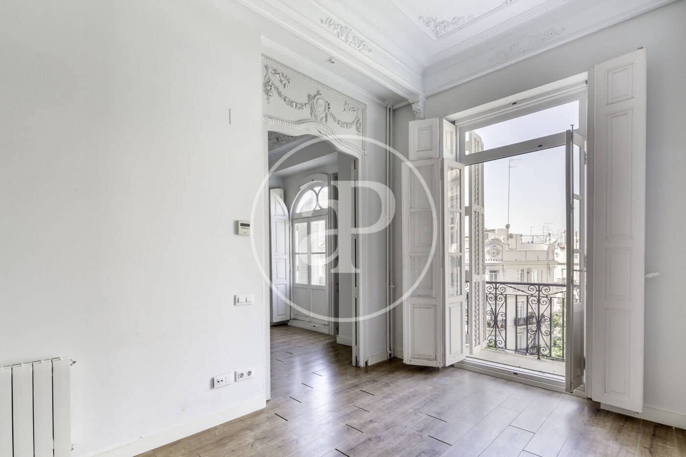 5 soverom Leilighet til leie i Valencia by - € 3 000 (Ref: 9986938)