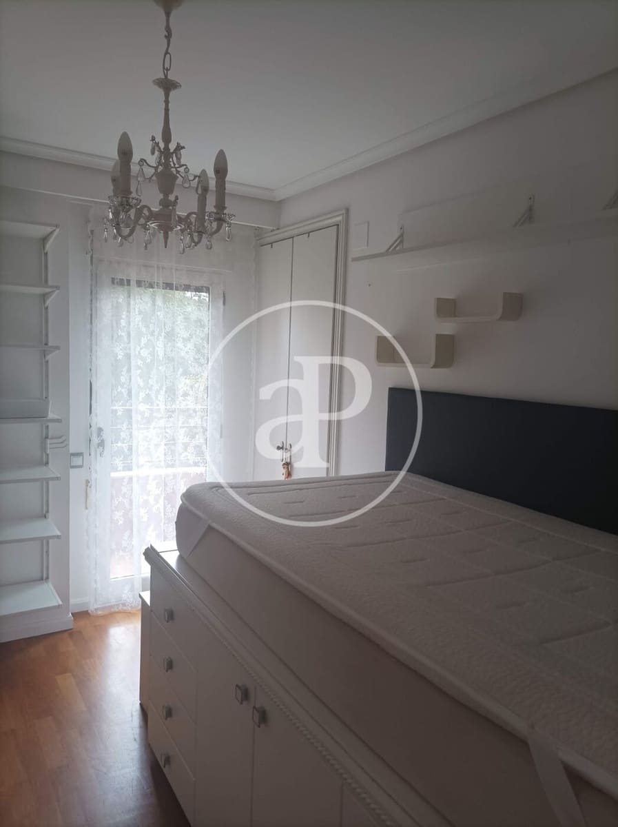 2 soverom Leilighet til leie i Valencia by - € 1 400 (Ref: 9994314)