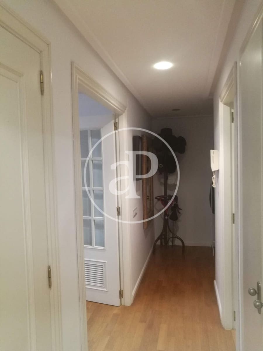 2 soverom Leilighet til leie i Valencia by - € 1 400 (Ref: 9994314)