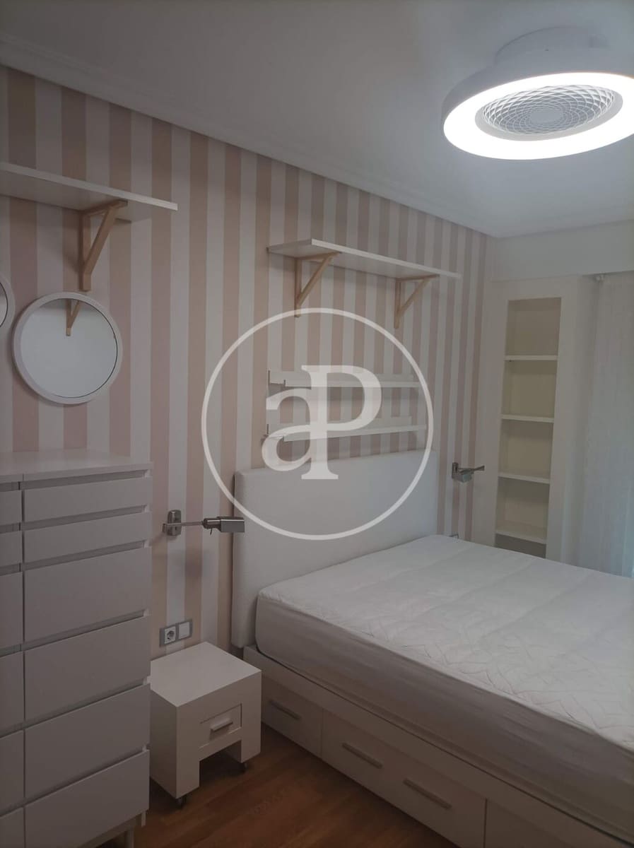 2 soverom Leilighet til leie i Valencia by - € 1 400 (Ref: 9994314)