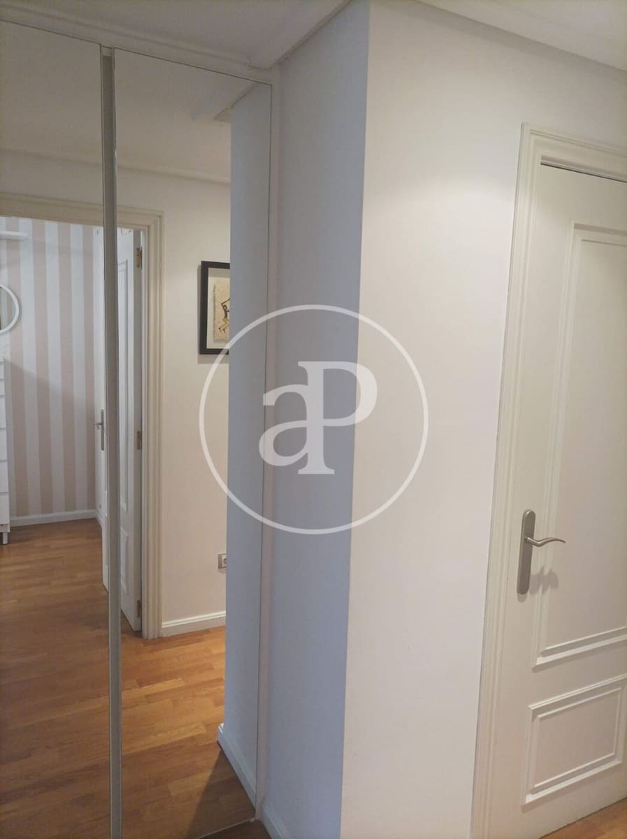 2 soverom Leilighet til leie i Valencia by - € 1 400 (Ref: 9994314)