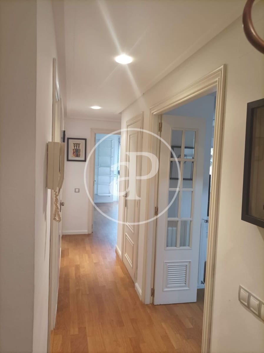 2 soverom Leilighet til leie i Valencia by - € 1 400 (Ref: 9994314)