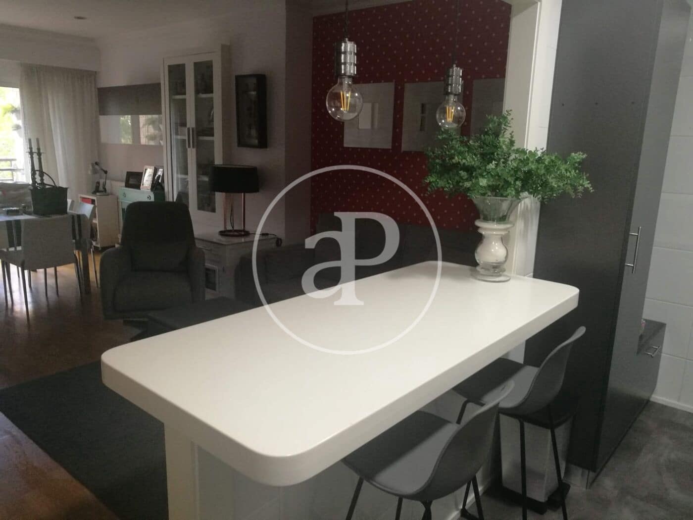 2 soverom Leilighet til leie i Valencia by - € 1 400 (Ref: 9994314)