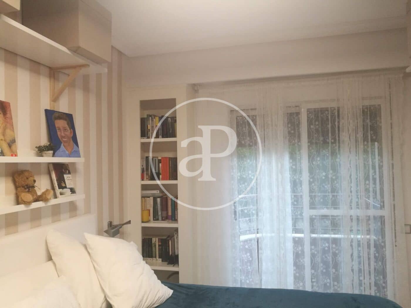 2 soverom Leilighet til leie i Valencia by - € 1 400 (Ref: 9994314)