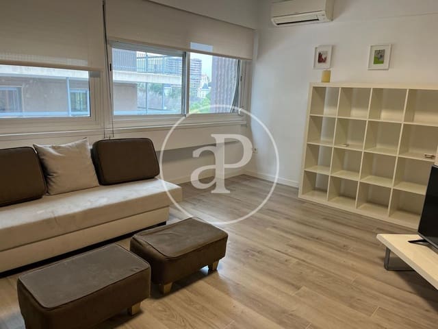 Apartamento de 2 habitaciones en Mestalla, València ciudad en alquiler - 1.800 € (Ref: 9998884)