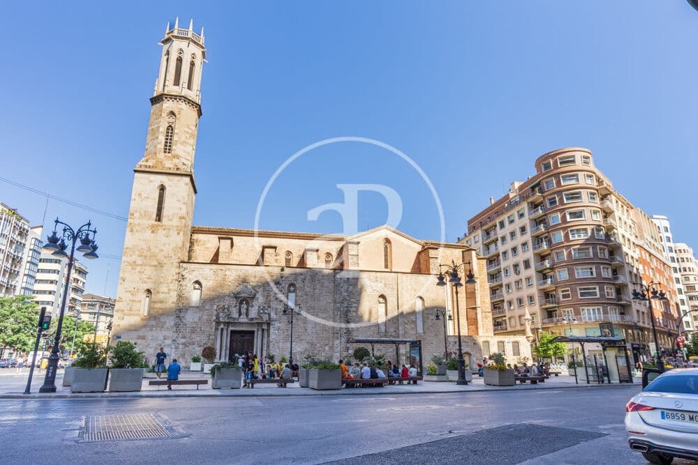 4 soveværelse Lejlighed til leje i Valencia by - € 2.000 (Ref: 9998885)