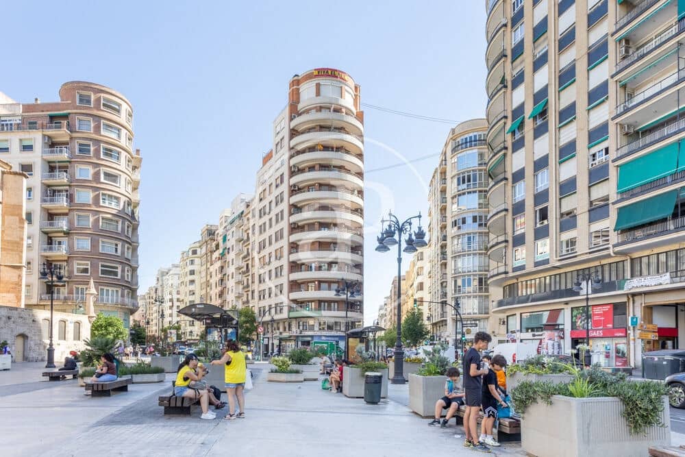 4 soveværelse Lejlighed til leje i Valencia by - € 2.000 (Ref: 9998885)