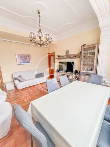 4 soveværelse Lejlighed til leje i La Petxina, Valencia by - € 2.000 (Ref: 9998885)