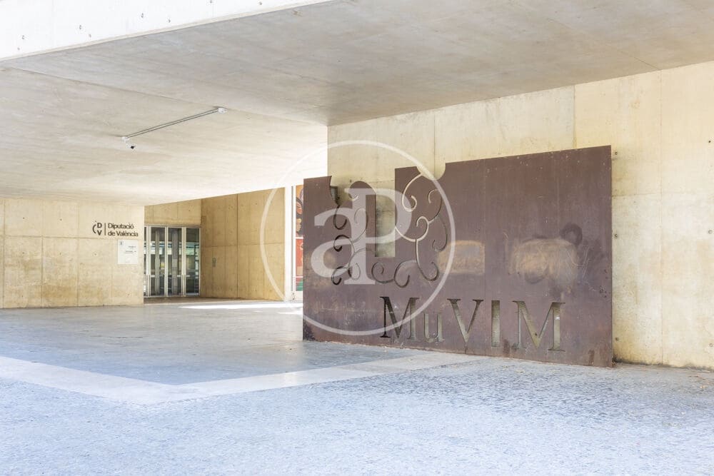 4 soveværelse Lejlighed til leje i Valencia by - € 2.000 (Ref: 9998885)