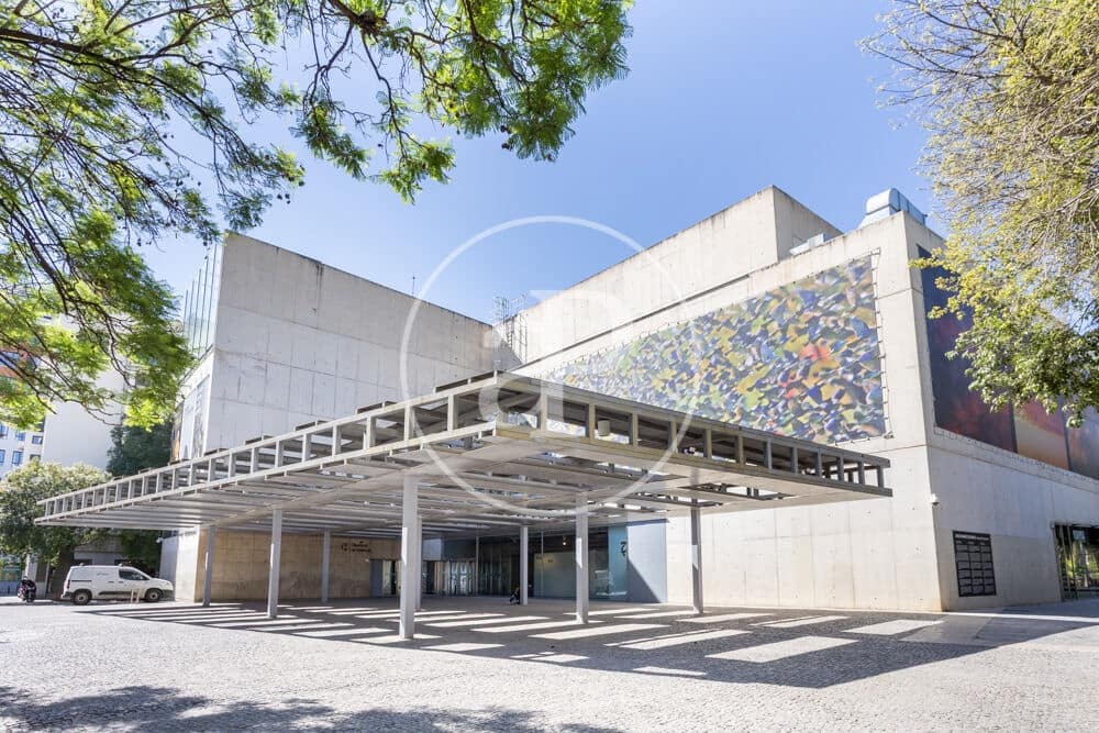 4 soveværelse Lejlighed til leje i Valencia by - € 2.000 (Ref: 9998885)