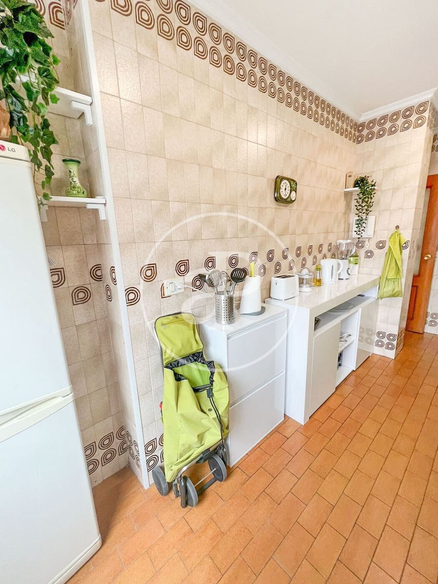 4 soveværelse Lejlighed til leje i Valencia by - € 2.000 (Ref: 9998885)