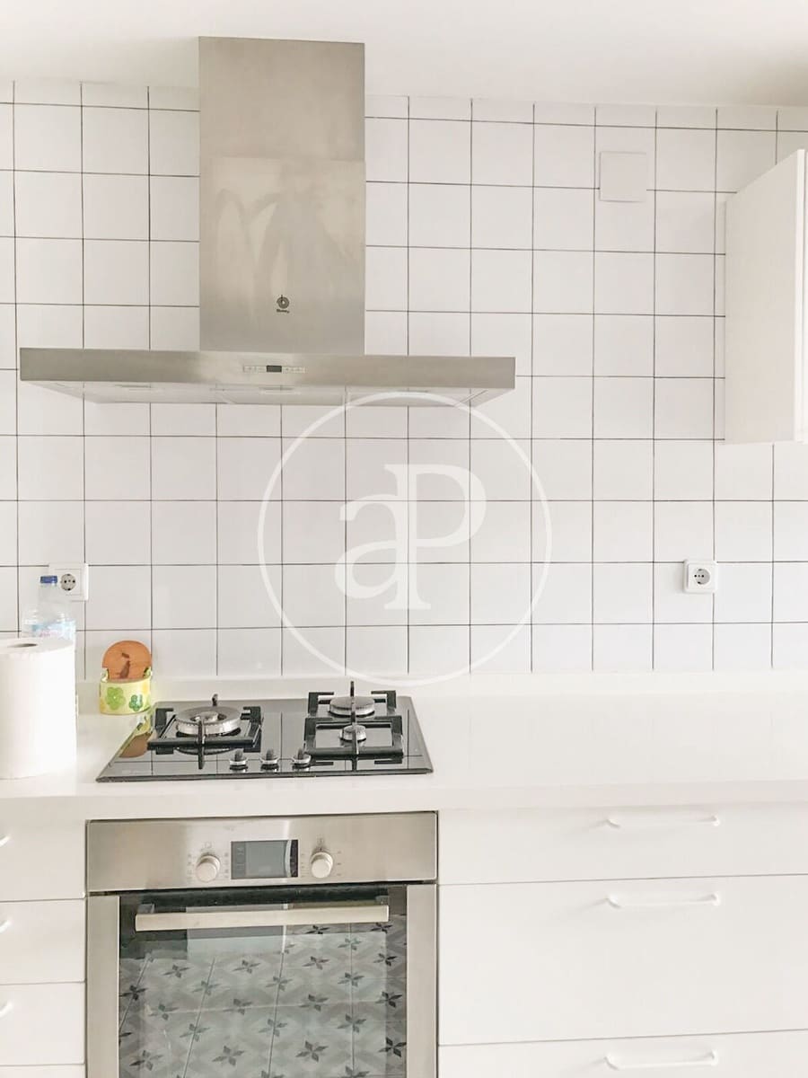 4 sypialnia Apartament do wynajęcia w Miasto Walencja - 1 500 € (Ref: 9998886)