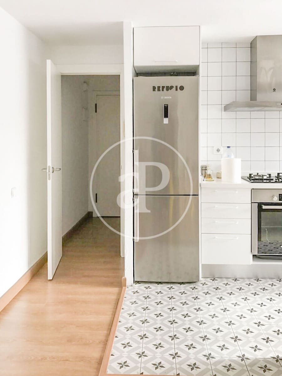 4 sypialnia Apartament do wynajęcia w Miasto Walencja - 1 500 € (Ref: 9998886)