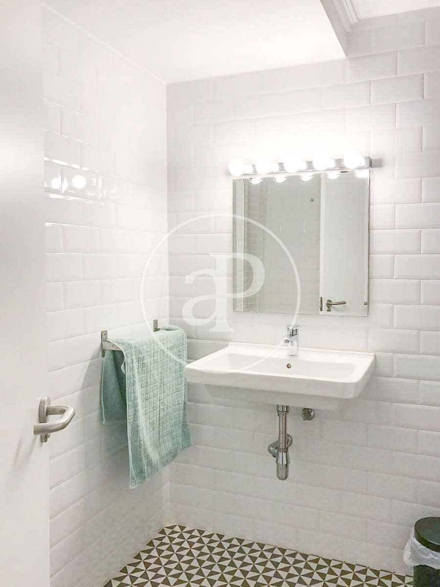 4 sypialnia Apartament do wynajęcia w Miasto Walencja - 1 500 € (Ref: 9998886)