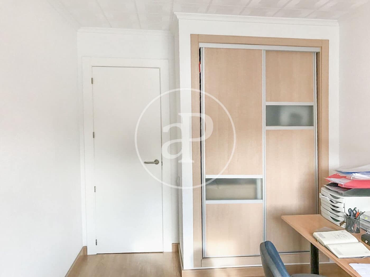 4 sypialnia Apartament do wynajęcia w Miasto Walencja - 1 500 € (Ref: 9998886)