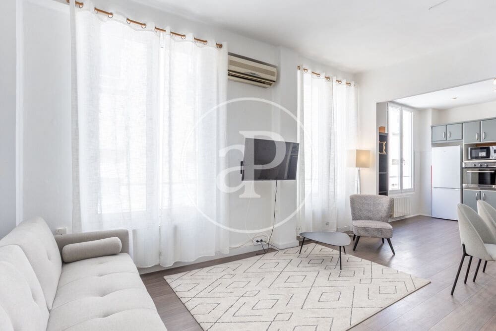 1 sovrum Lägenhet att hyra i Valencia stad - 1 400 € (Ref: 9998887)