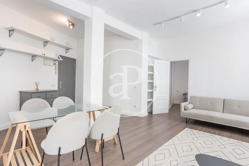 1 sovrum Lägenhet att hyra i Valencia stad - 1 400 € (Ref: 9998887)