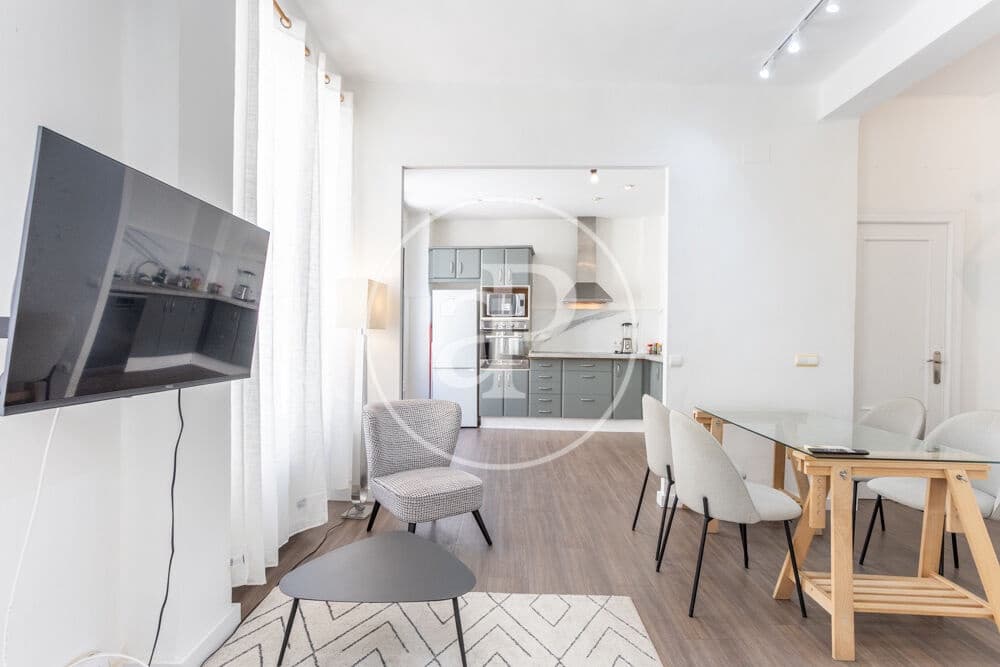 1 sovrum Lägenhet att hyra i Valencia stad - 1 400 € (Ref: 9998887)
