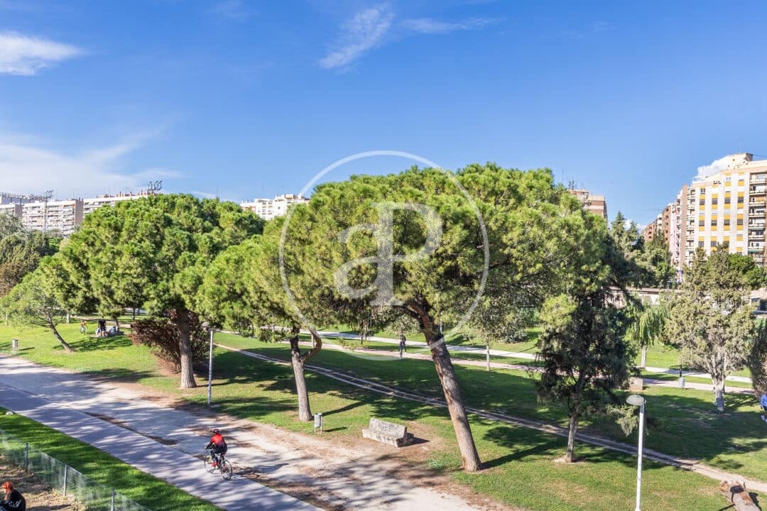 1 sovrum Lägenhet att hyra i Valencia stad - 1 400 € (Ref: 9998887)