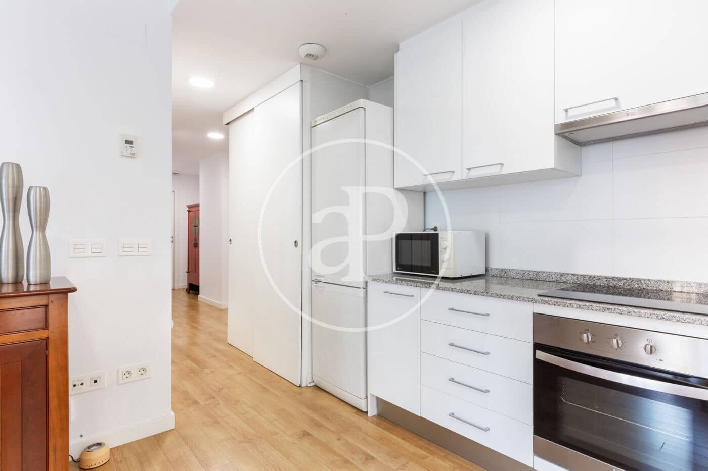 3 soveværelse Lejlighed til leje i Valencia by med garage - € 2.000 (Ref: 9998888)