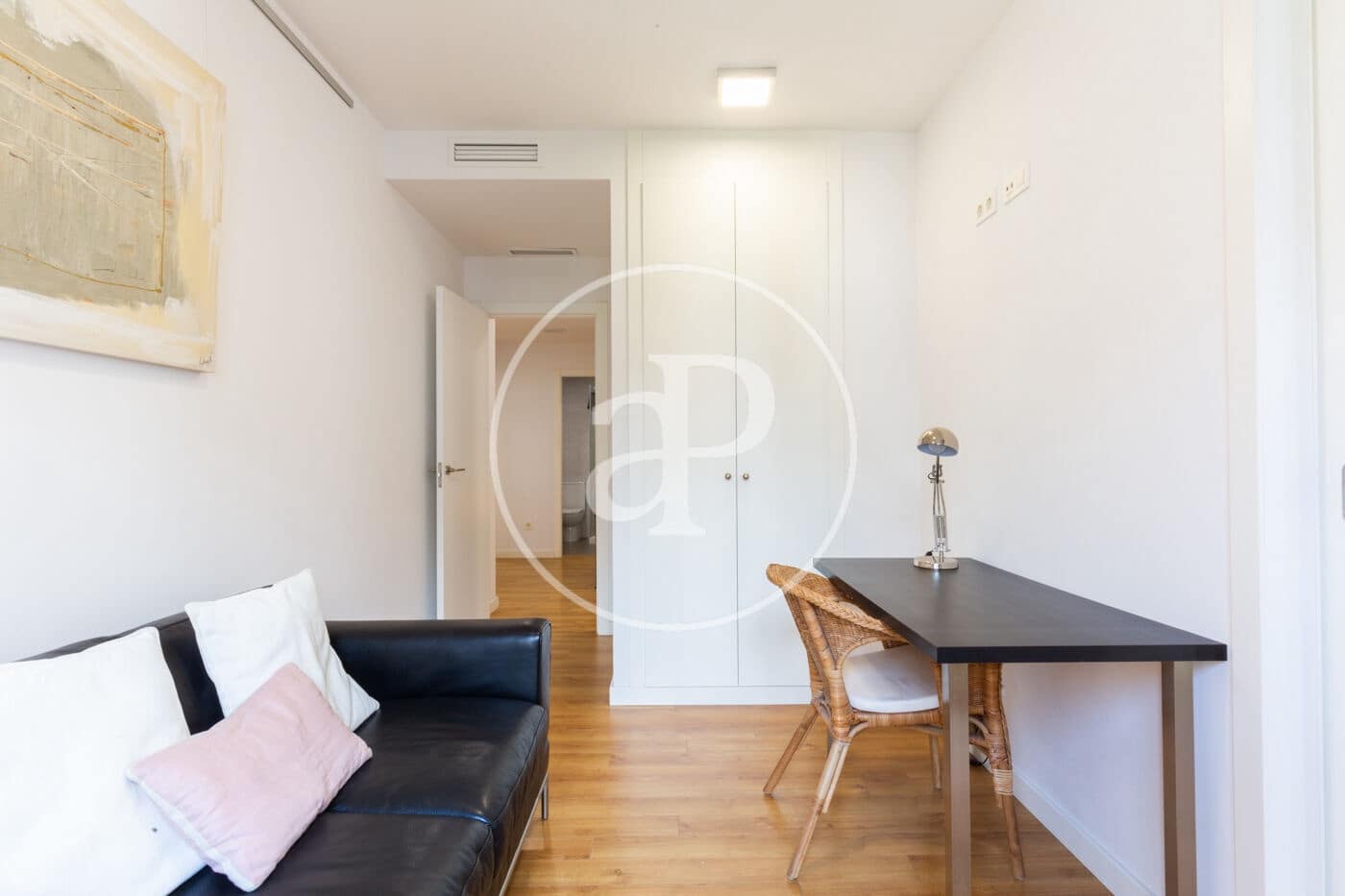3 soveværelse Lejlighed til leje i Valencia by med garage - € 2.000 (Ref: 9998888)
