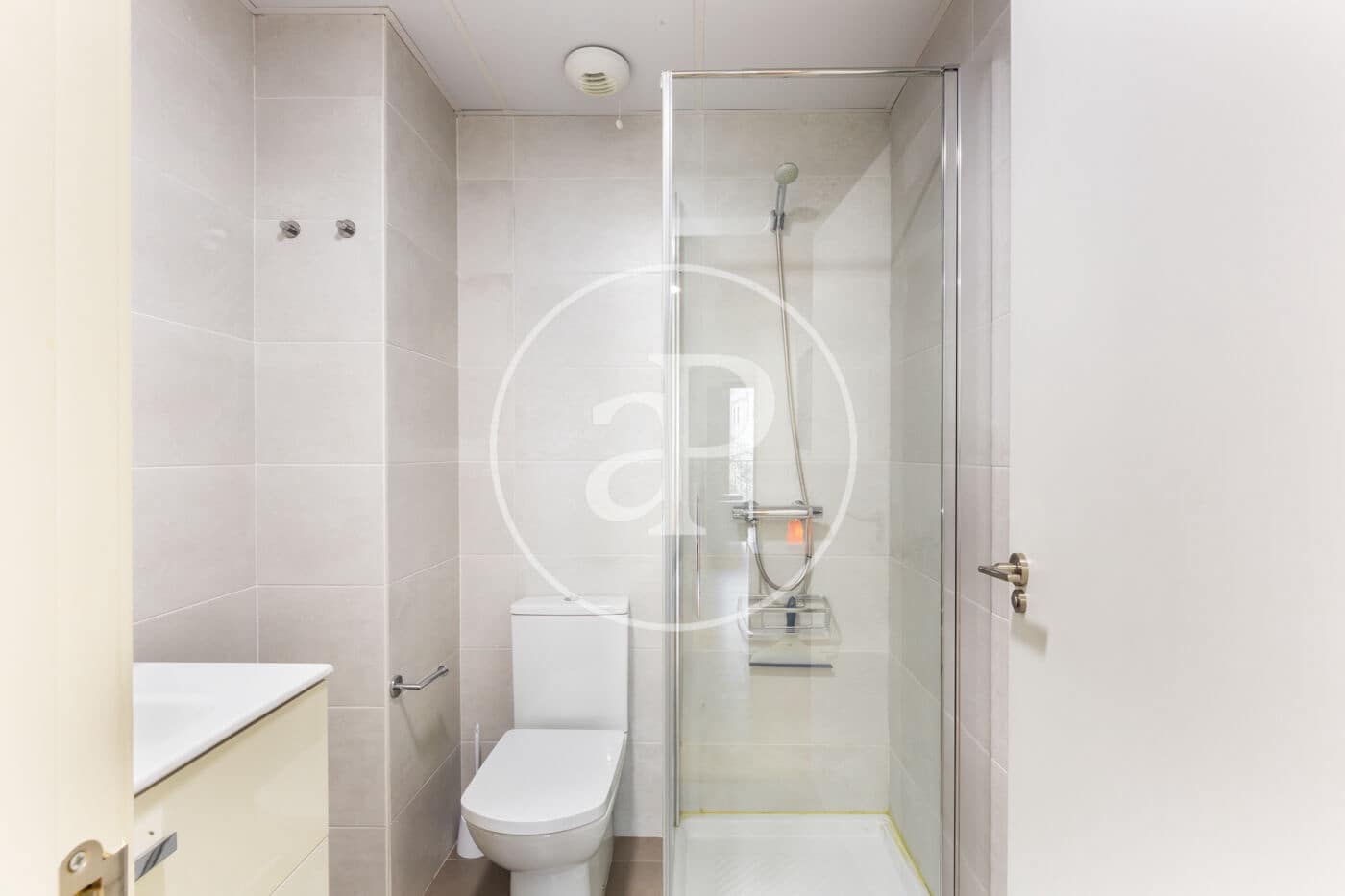 3 soveværelse Lejlighed til leje i Valencia by med garage - € 2.000 (Ref: 9998888)