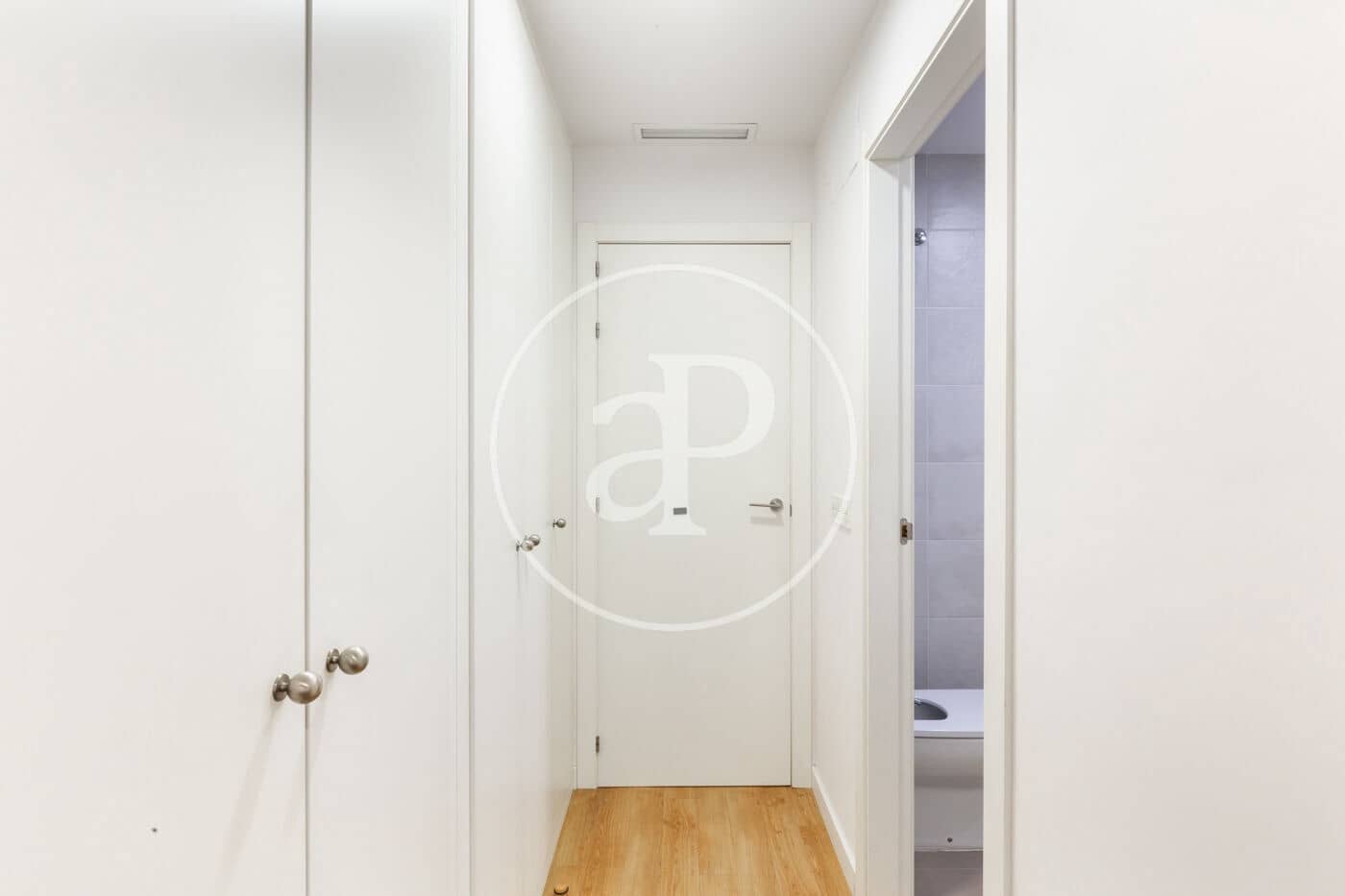 3 soveværelse Lejlighed til leje i Valencia by med garage - € 2.000 (Ref: 9998888)